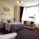 Chomley Flats Szálloda 3*