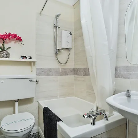 Chomley Flats Scarborough