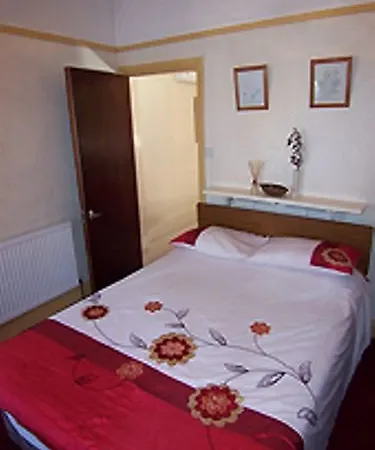 Chomley Flats Hotel 3*