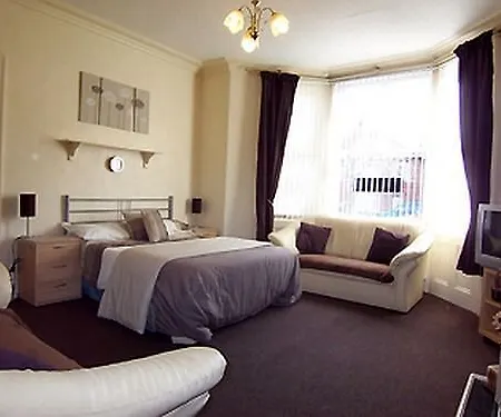 Chomley Flats Otel 3*