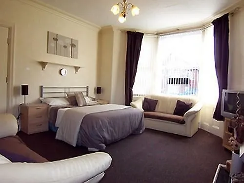 Chomley Flats Hotel 3*