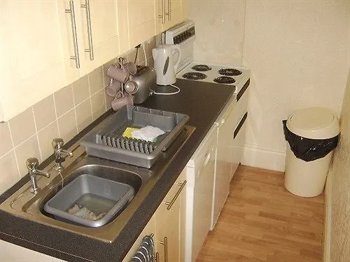 Chomley Flats Hotel Scarborough